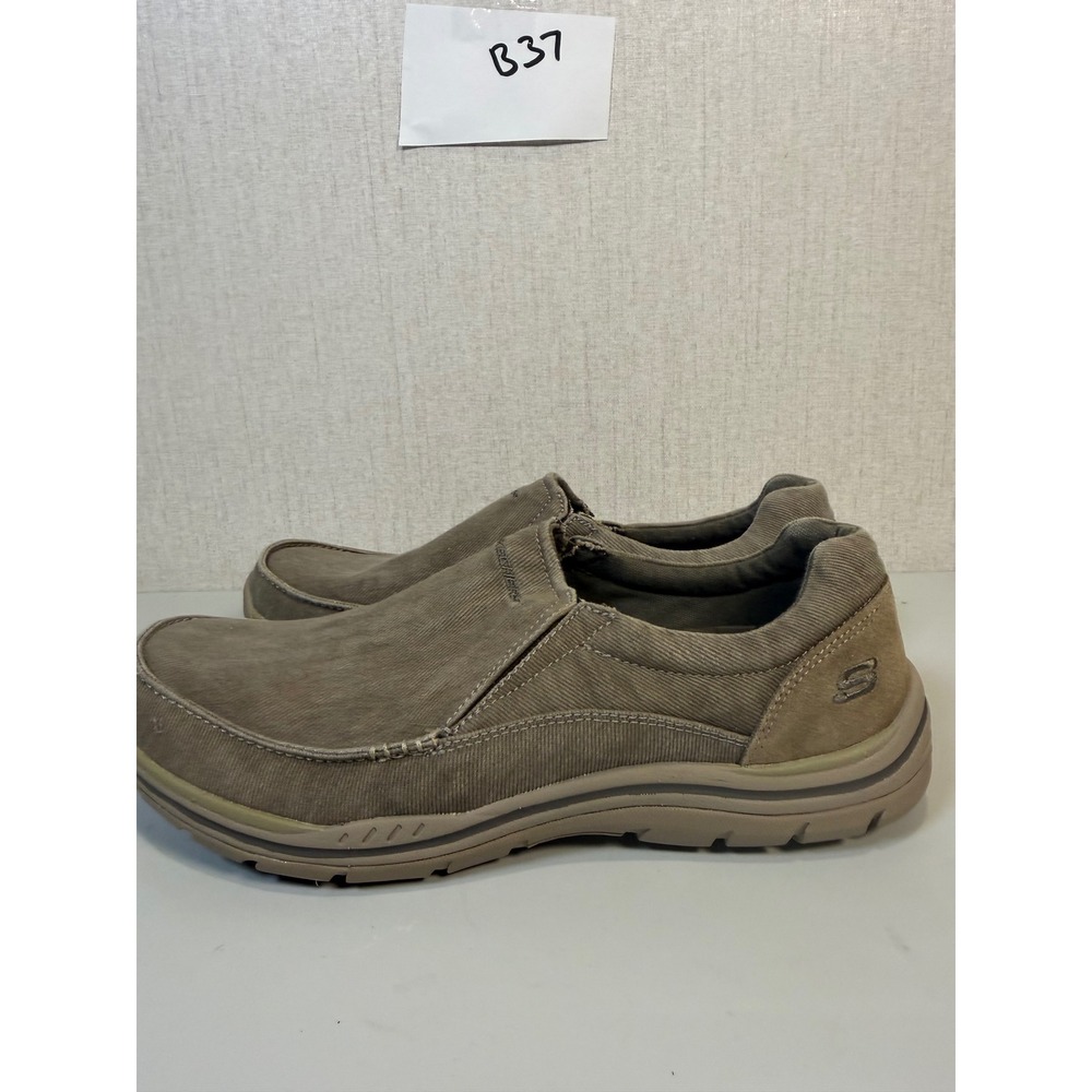 Skechers‎ Avillo Relaxed Fit Memory Foam Loafer Shoes Khaki 64109 Men 9.5